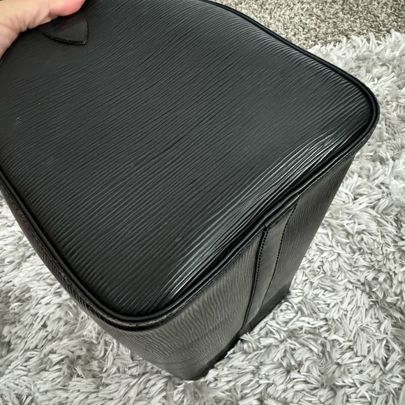 Louis Vuitton vintage Epi 30 and kiss wallet set - Picture 11 of 15